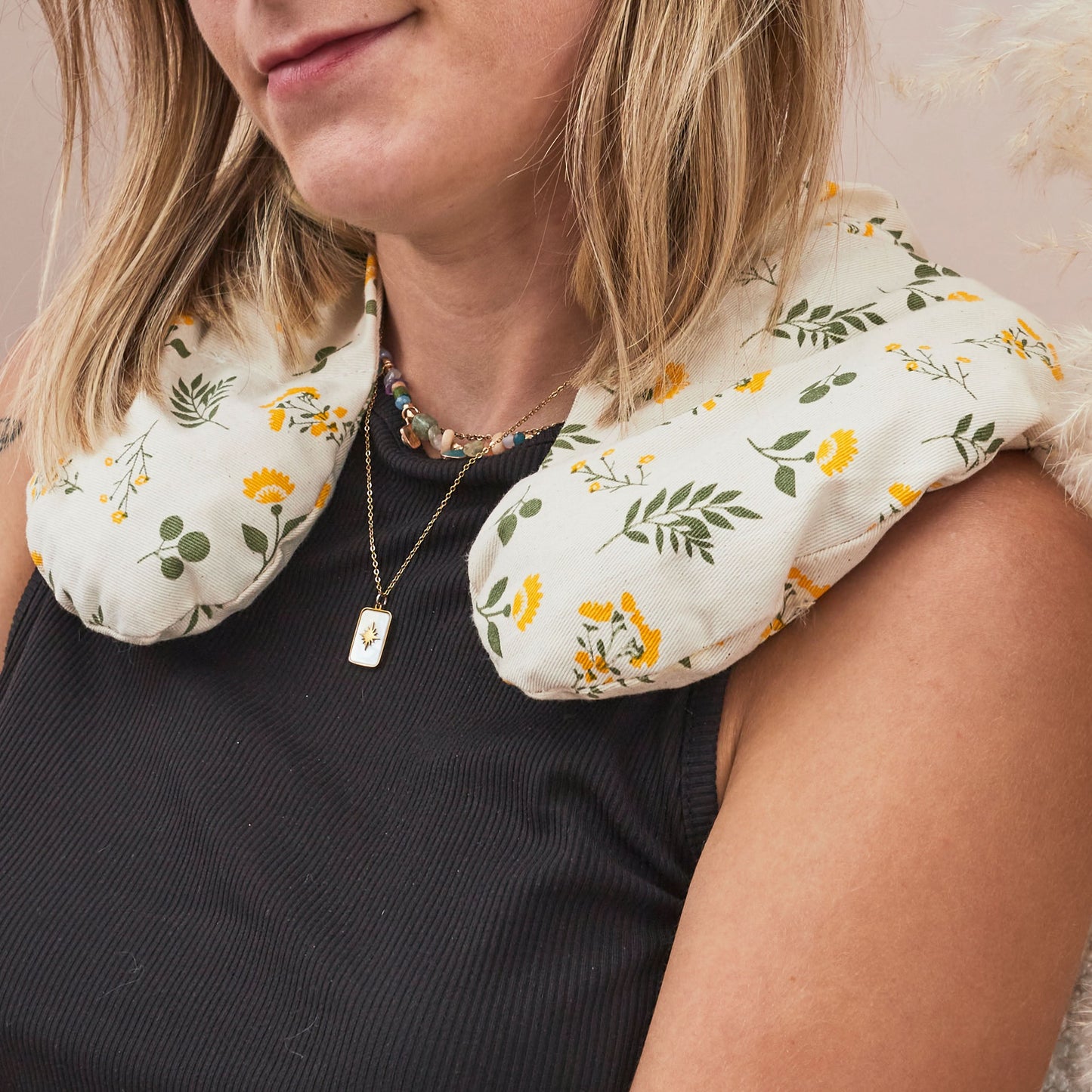 BOUILLOTTE TOUR DE COU NOYAUX DE CERISE