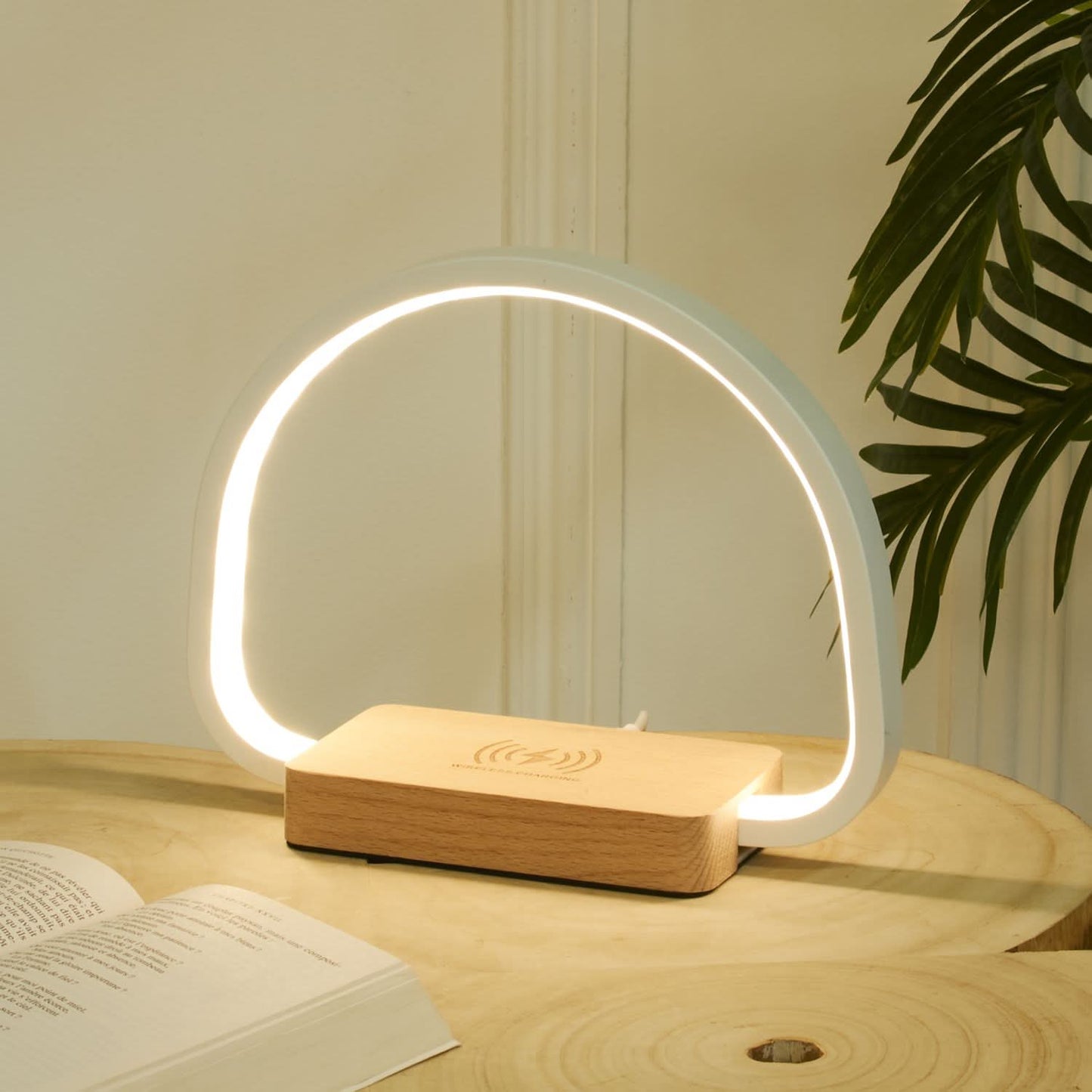 LAMPE CHARGEUR INDUCTION ARCANE