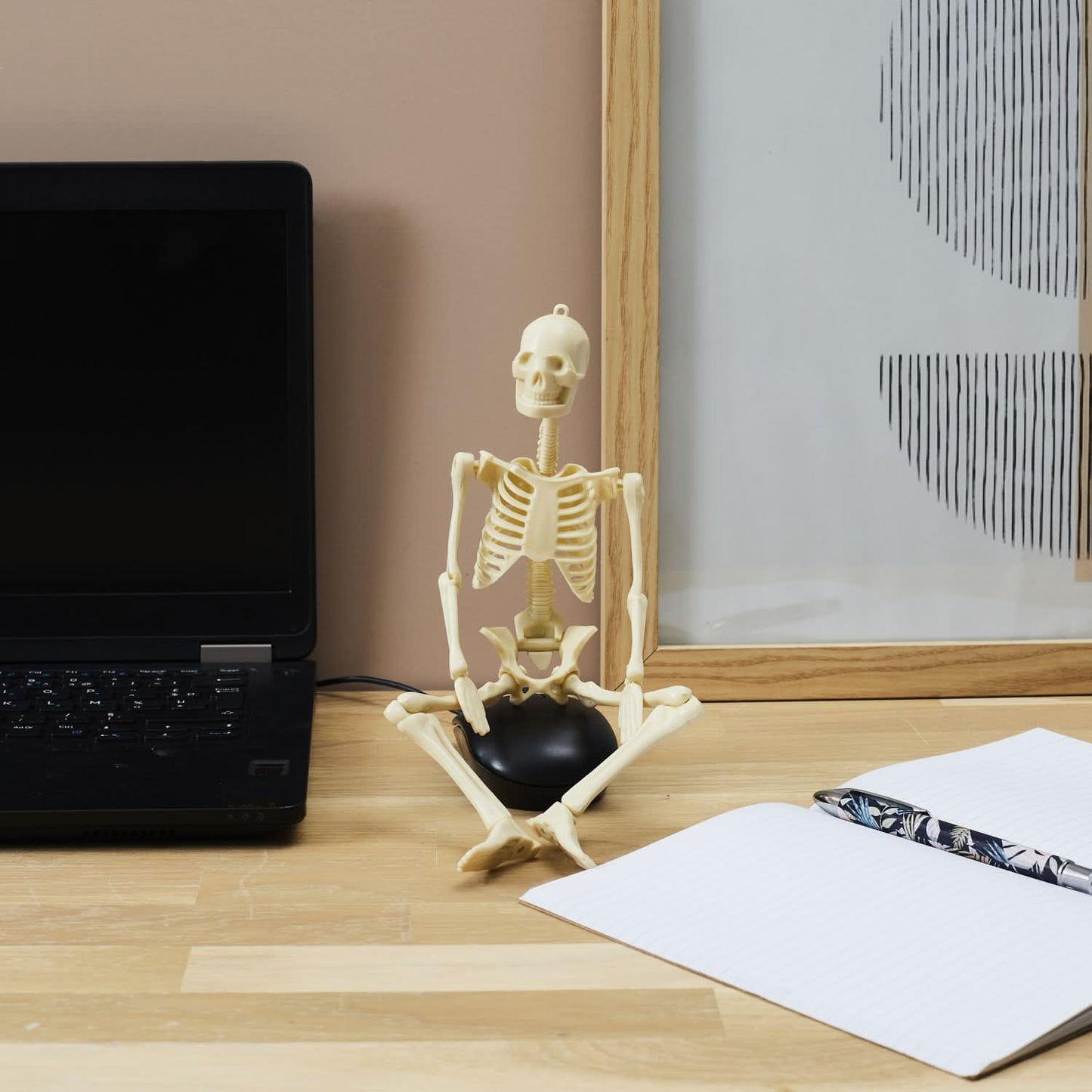 MINI SQUELETTE DE BUREAU OSCAR