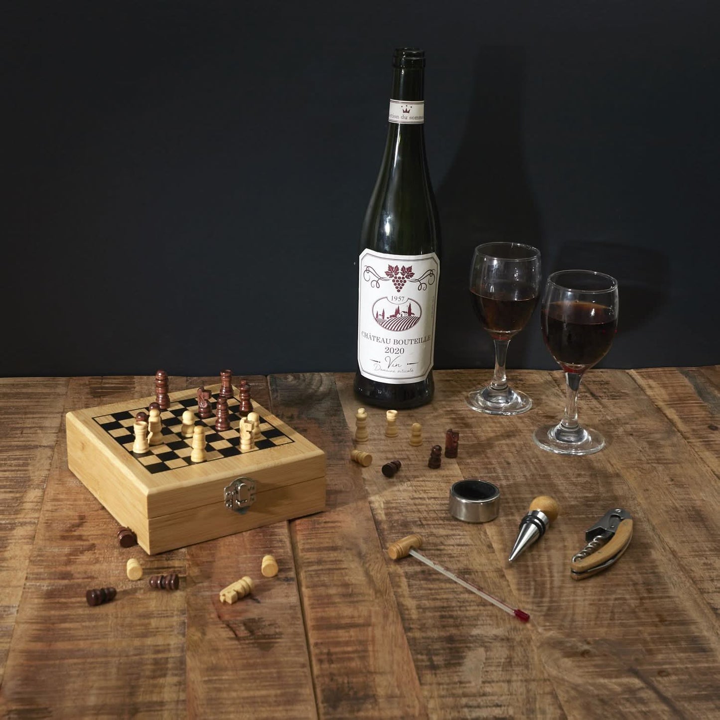 COFFRET VIN ET JEU ECHECS BAMBOU