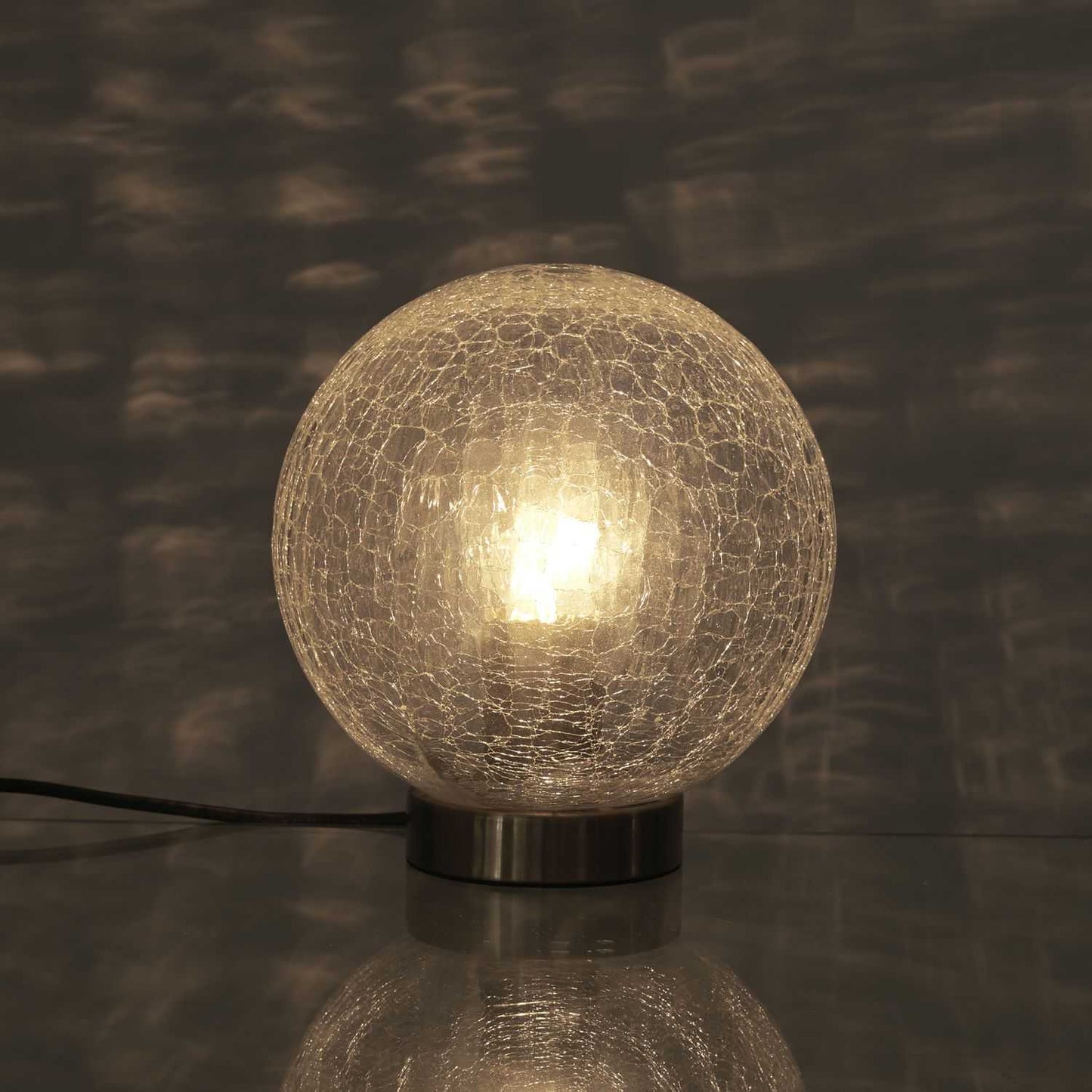 LAMPE A POSER BOULE EN VERRE CISELE