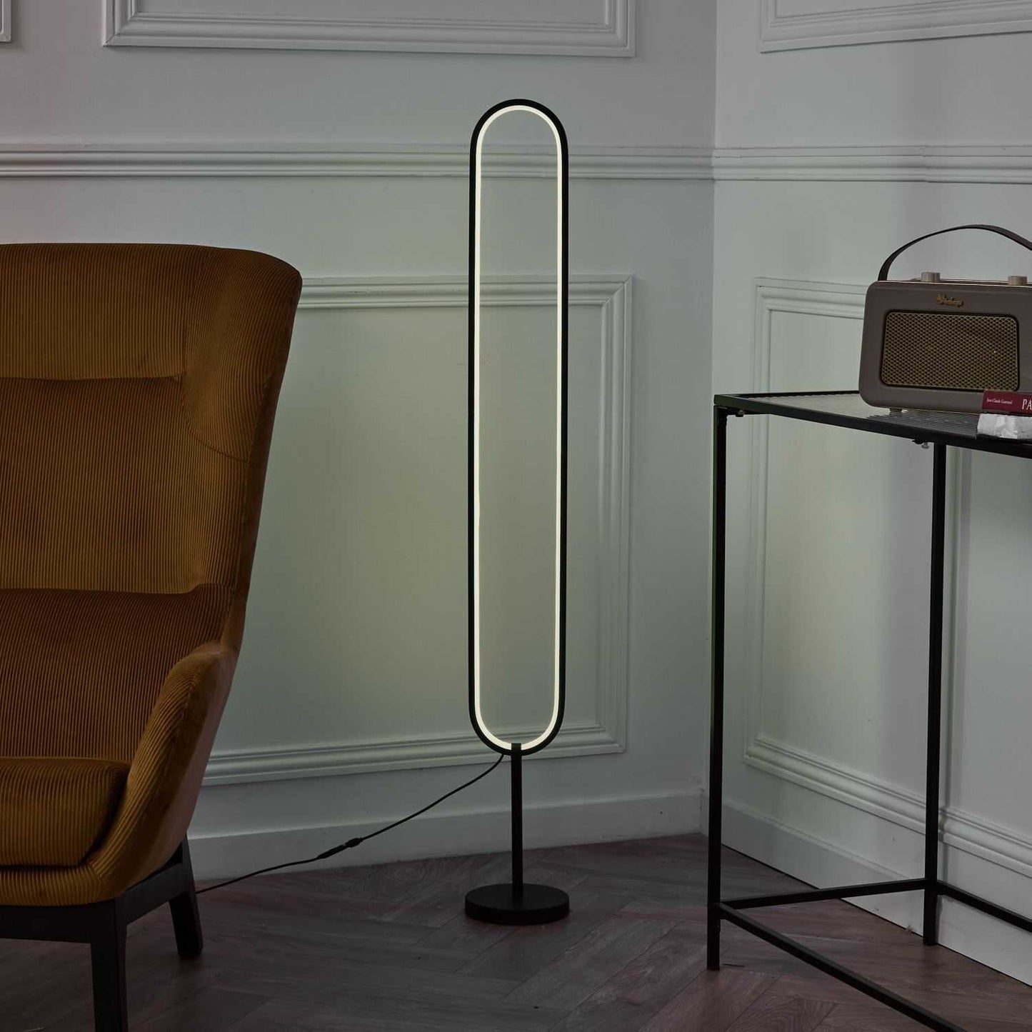 LAMPE LED OVALE SUR PIED 120CM