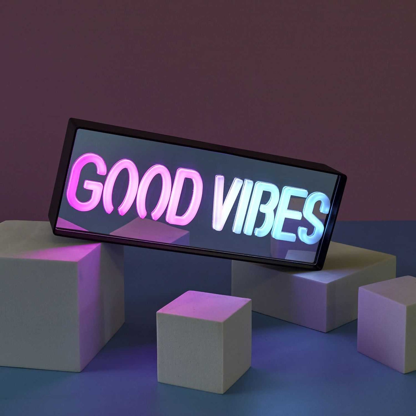 LAMPE LED EFFET NEON GOOD VIBES A PILES 4