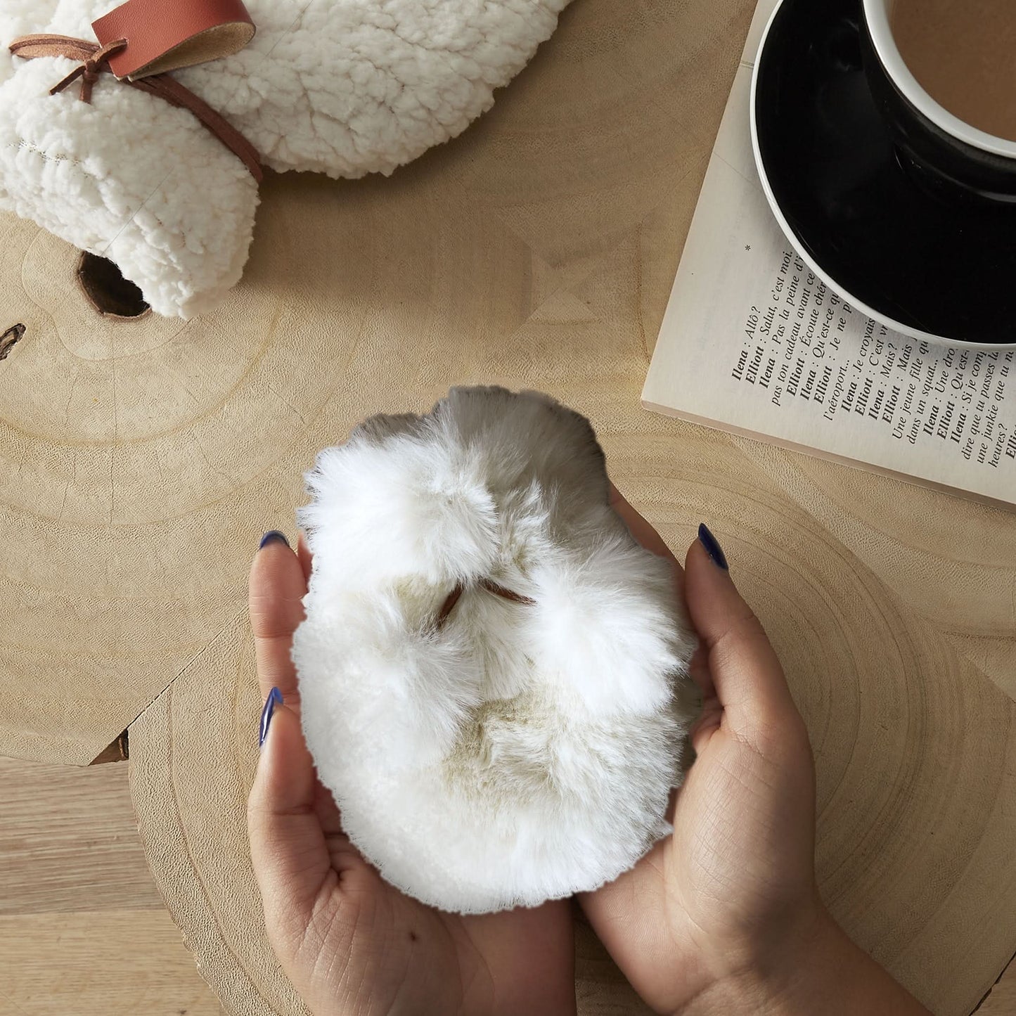 CHAUFFERETTE POMPON FAUSSE FOURRURE