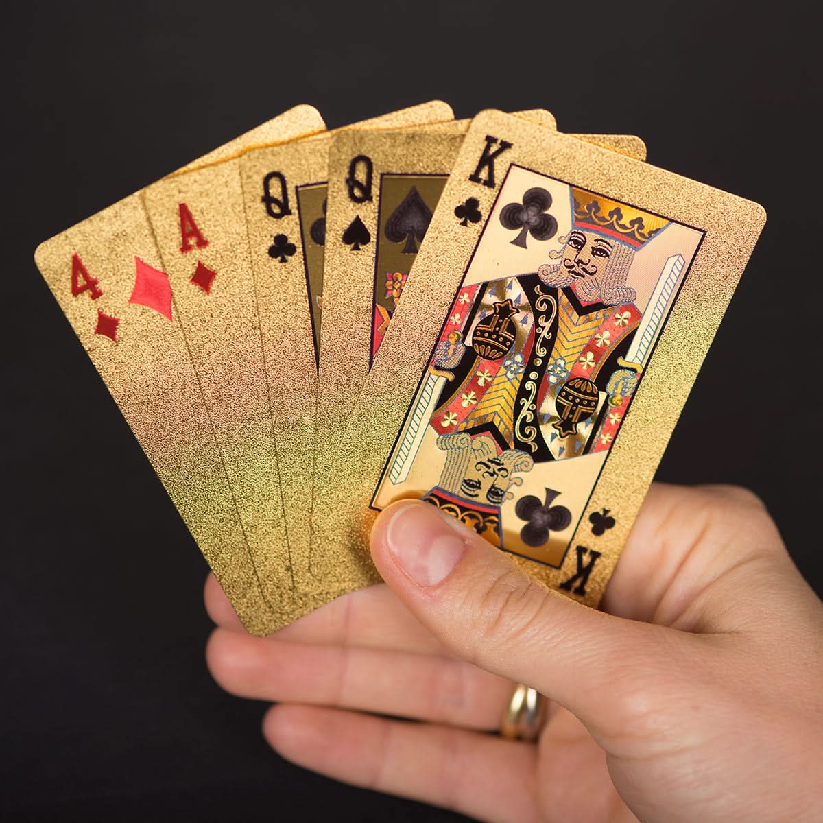 COFFRET DE 2 JEUX DE CARTES DOREES