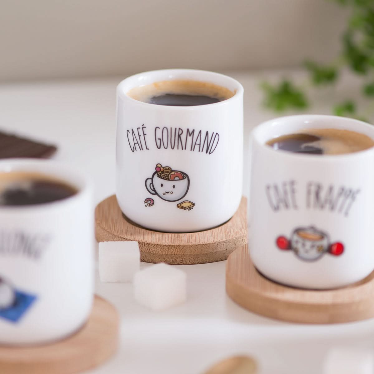 COFFRET DE 4 TASSES A CAFE