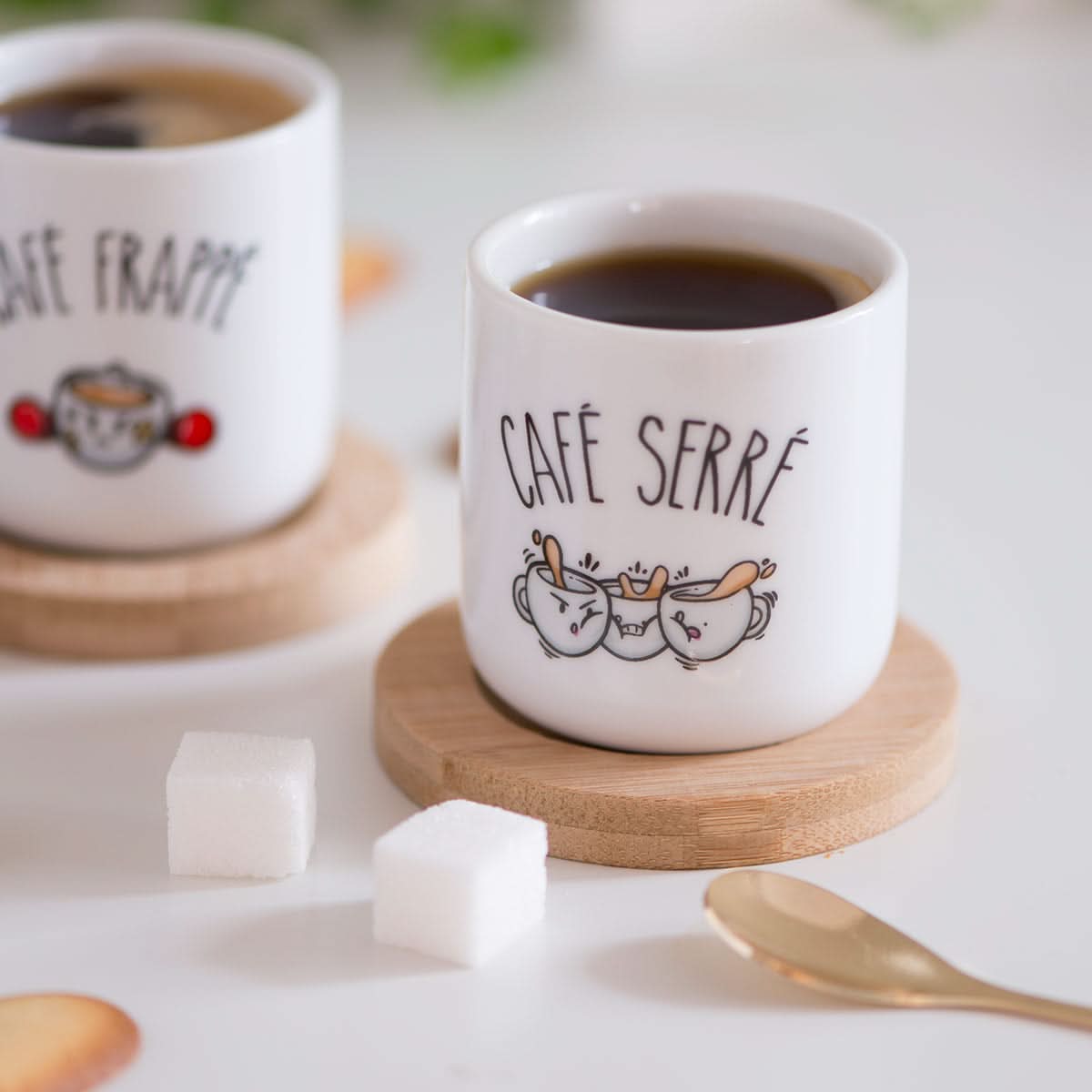 COFFRET DE 4 TASSES A CAFE