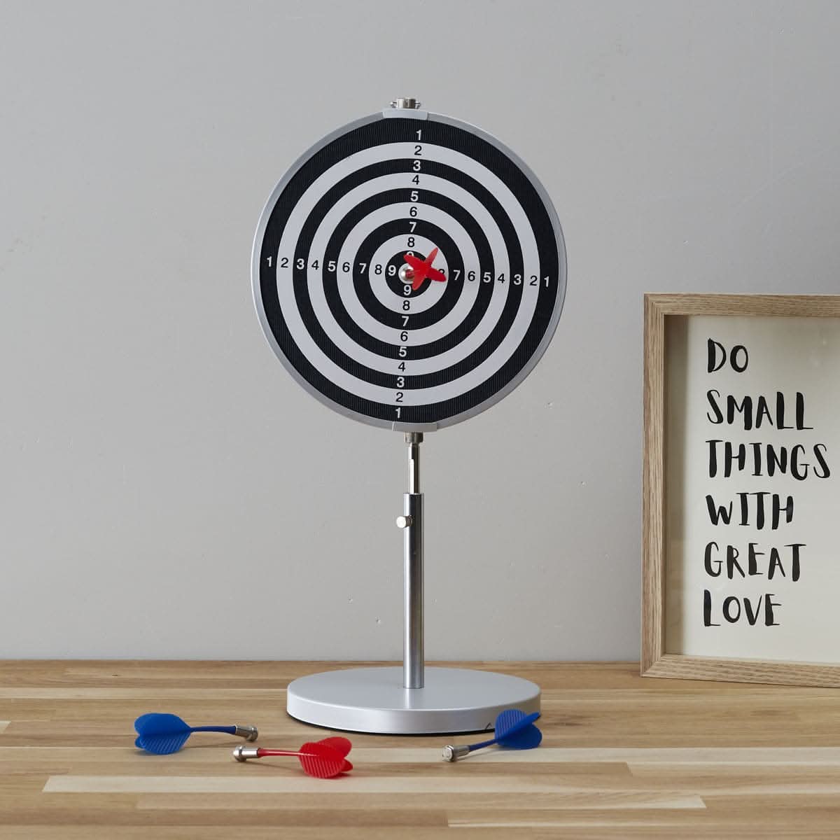 JEU DE FLECHETTES MAGNETIQUES DE BUREAU