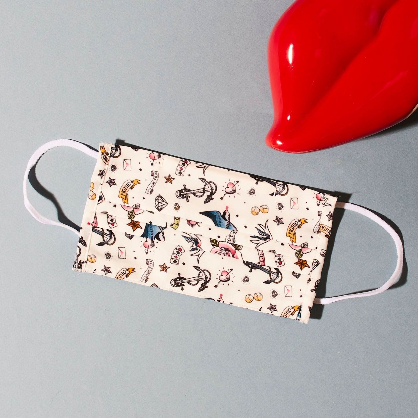 MASQUE EN TISSU HIRONDELLE