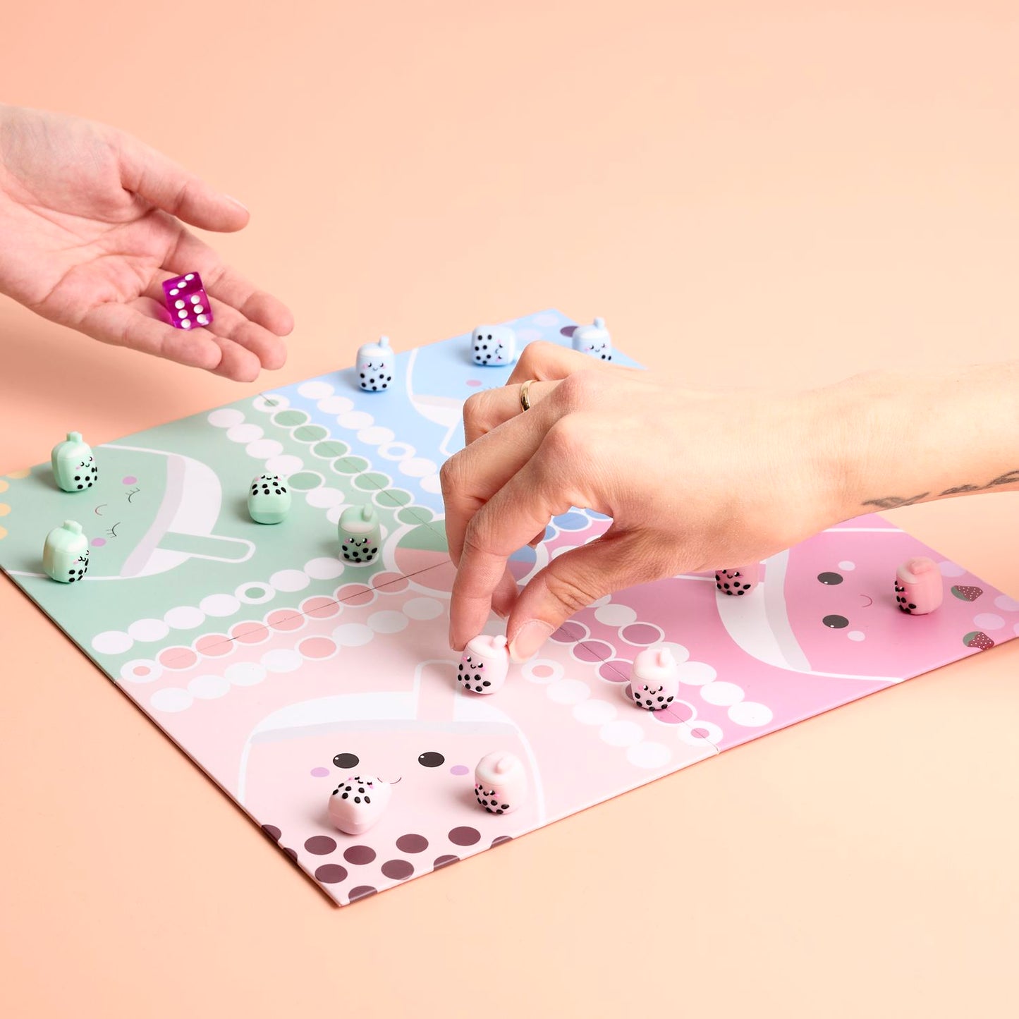 JEU DES PETITS CHEVAUX KAWAII BUBBLE TEA