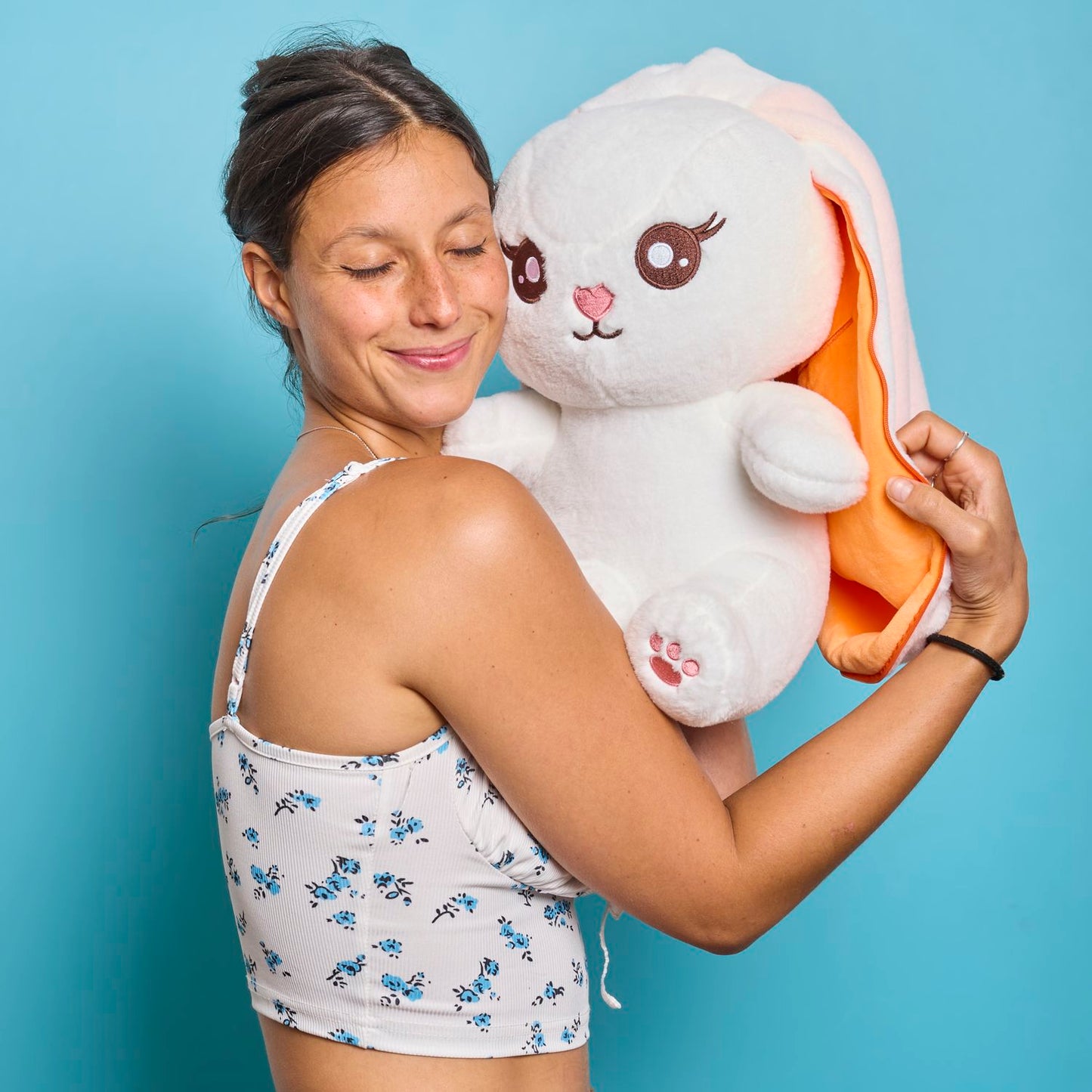 PELUCHE LAPIN SURPRISE CAROTTE