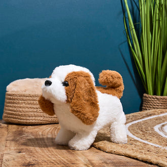 PELUCHE CROQUETTE LE CHIEN QUI MARCHE