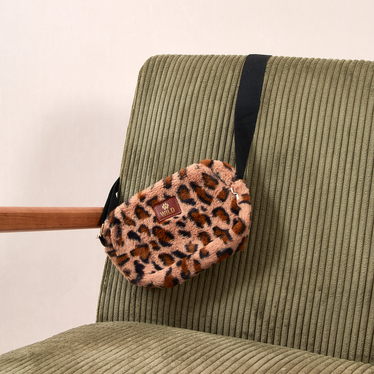 SACOCHE WILD FAUSSE FOURRURE LEOPARD