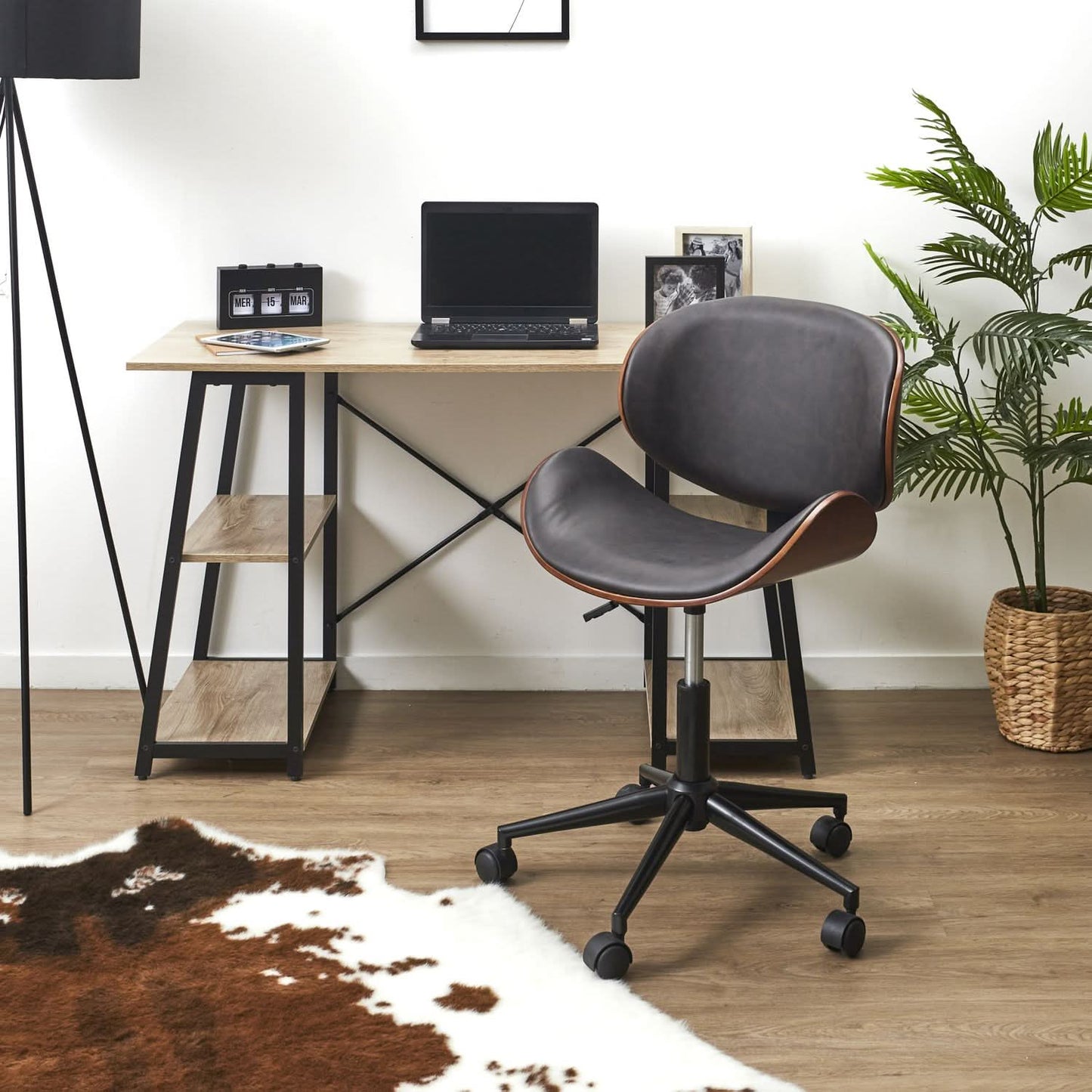 CHAISE A ROULETTES RENO