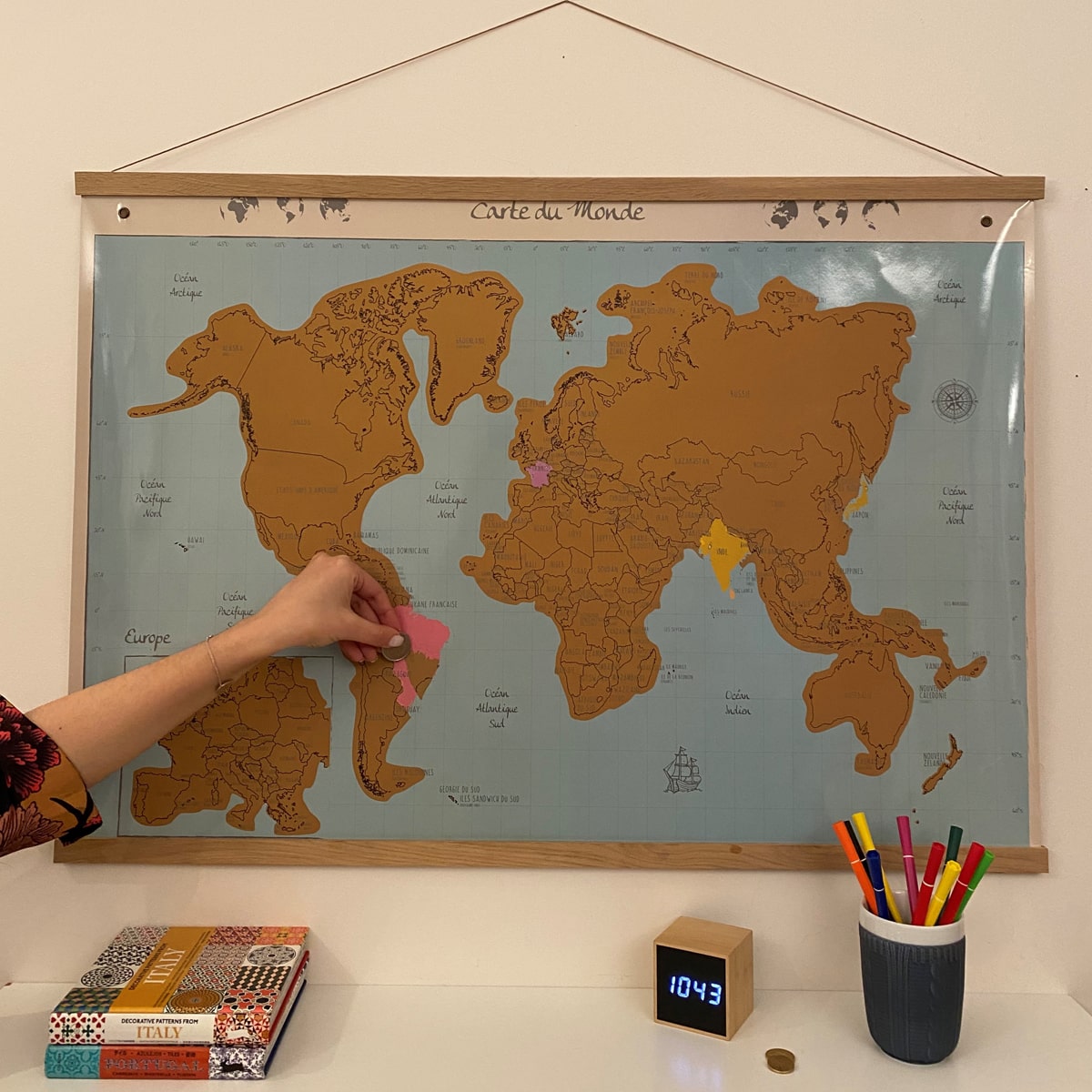 Carte Du Monde à gratter 87 cm